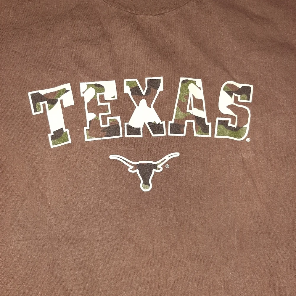 Texas Longhorns camo CHAMPS tee shirt - Picture 3 of 3